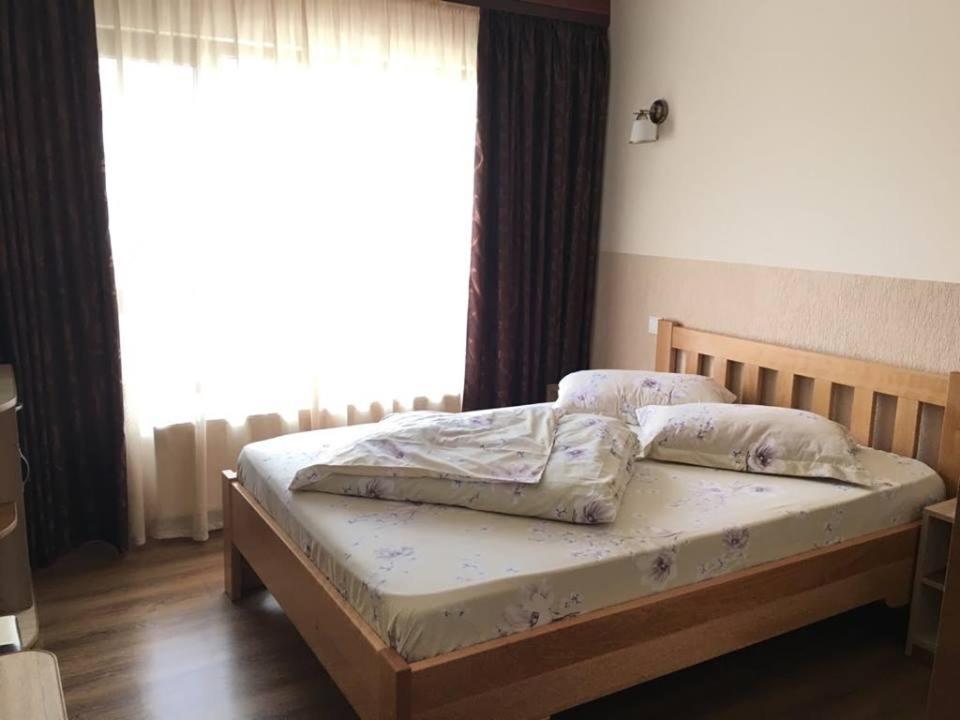 Motel Mesterul Manole Curtea de Argeş Esterno foto