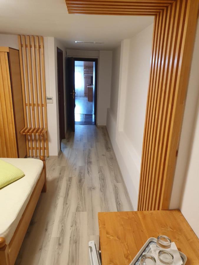 Motel Mesterul Manole Curtea de Argeş Esterno foto